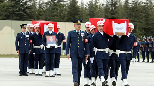 Şehit pilotlara veda