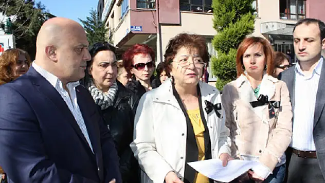 MHP'Lİ KADINLAR 8 MART DÜNYA KADINLAR GÜNÜ'NÜ KUTLADI