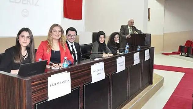 PDR Öğrencileri Araştırmalarını Sundu