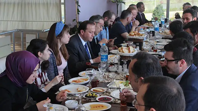 ÖĞRENCİLER LYS'YE MOTİVE EDİLİYOR