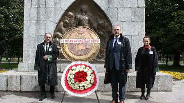 İKTİDARA VE MUHALEFETE 'USLÜP' VURGUSU