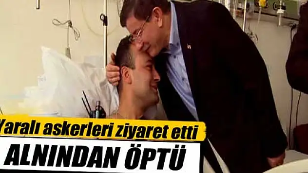 Davutoğlu'ndan Ağrı'da yaralanan askerlere ziyaret
