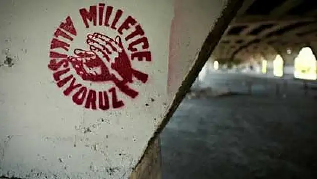 CHP'NİN ALKIŞLI REKLAMINA SUÇ DUYURUSU