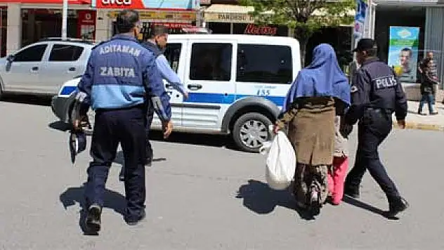 Yerli dilenciler Suriyeli dilencilerden dertli