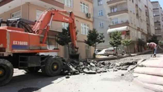 SASKİ doğalgaz borusunu patlattı