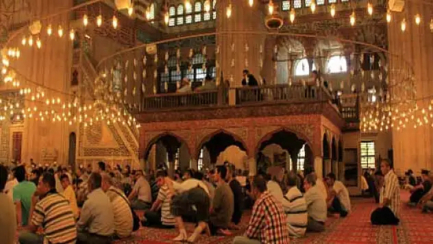 Bugün Regaip Kandili!