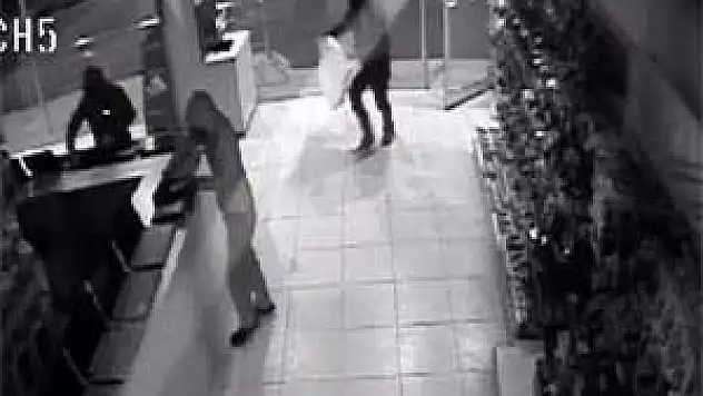 Alarm çaldı, kedi sandı, soyuldu