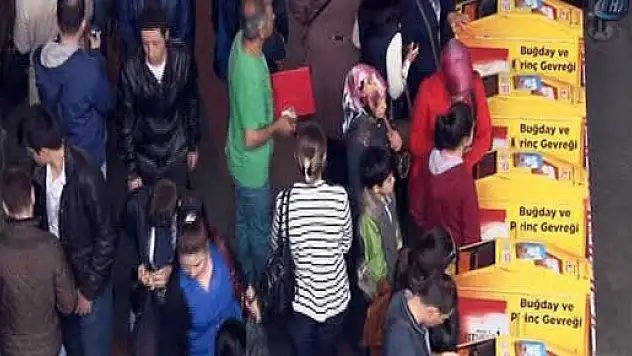 Metrobüs seferleri iptal edildi, vatandaş yolda kaldı