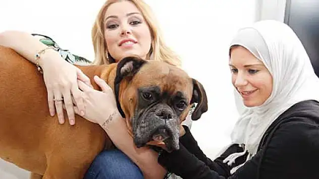 Petek Dinçöz bebeğinin adını ve cinsiyetini açıkladı