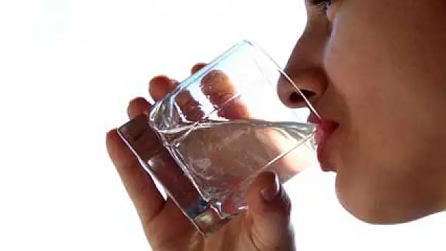 Sağlığınız için bol su için