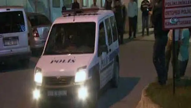 Polise pompalı tüfekle saldırı