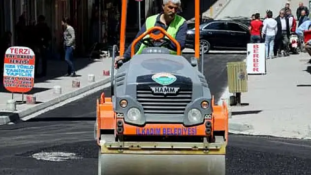 Çiftlik Mahallesi'nde Yollar Yenileniyor