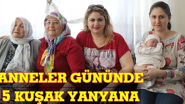 ANNELER GÜNÜNDE 5 KUŞAK YANYANA