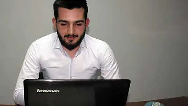 Sosyal medyada fenomen oldu ünlüleri peşine taktı