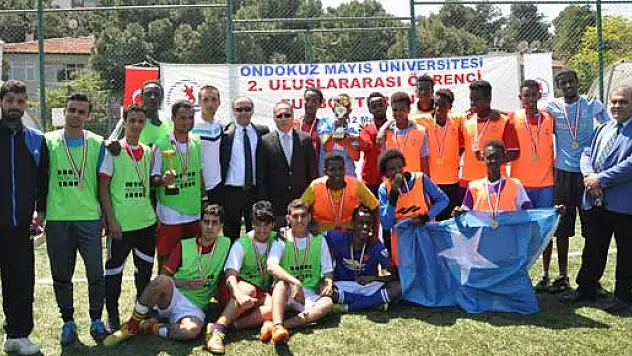 2. Geleneksel Uluslararası Öğrenci Futbol Turnuvası Sona Erdi