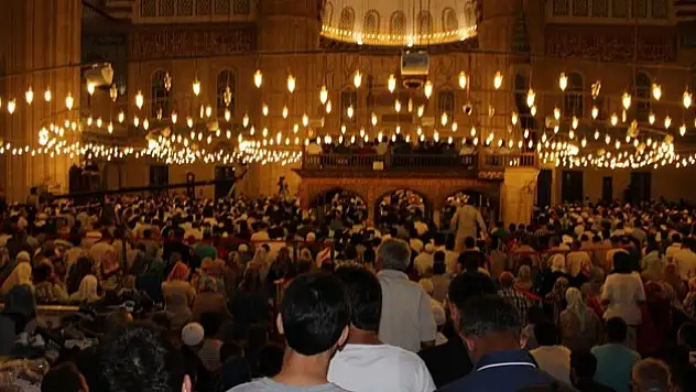 Bu gece Mirac Kandili. Mirac gecesini nasıl değerlendirmelidir?