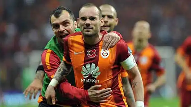 Sneijder'den 100 maçta 50 gole katkı