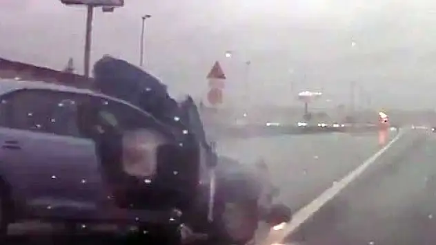 Kaygan yol, aşırı sürat ve kaçınılmaz son!