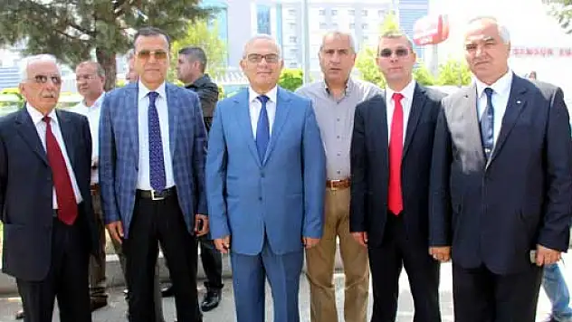 Samsun'da 'Ata Yolunda Tarihe Yolculuk Konvoyu'