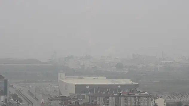 Fabrikalara 'Hava Kirliliği' Uyarısı