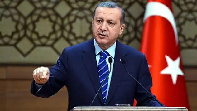 Erdoğan, Can Dündar ve Cumhuriyet gazetesi hakkında suç duyurusunda bulundu