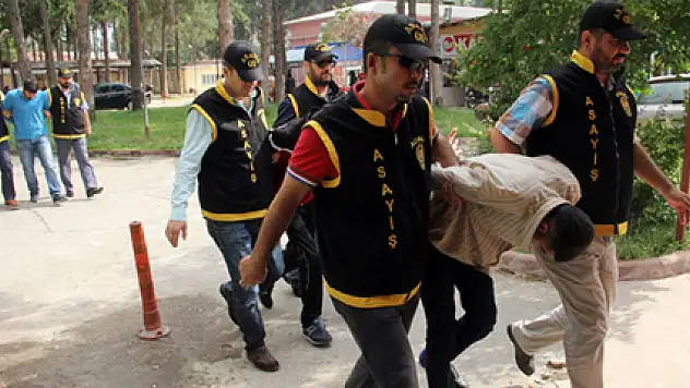 Çarşaflı soyguncular adliyeye sevk edildi