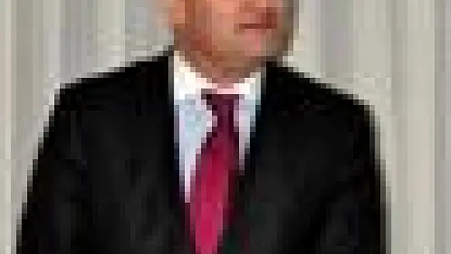 Karanfil: 'öncelikle demokratikleşme ve sivilleşme'