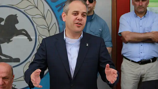 Bakan kılıç: 'Uygulamada Olan Şeyleri Vaat Ediyorlar'