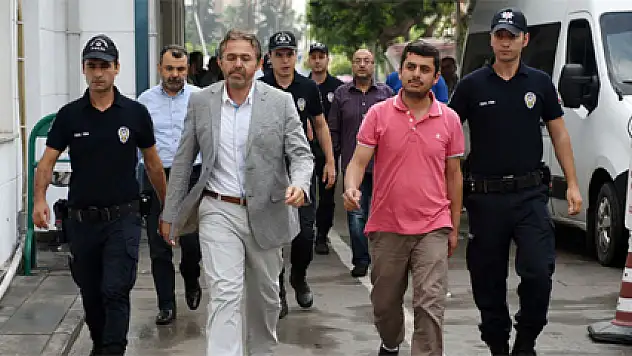 Mersin'de paralel yapı operasyonu