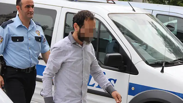 ESKİ İŞ YERİNİ SOYDU