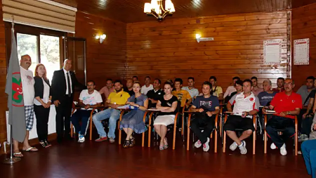 YAZ SPOR OKULLARI ANTRENÖR DEĞERLENDİRME TOPLANTISI YAPILDI