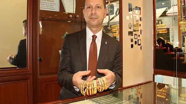 ESNAFIN UMUDU AK PARTİ MERKEZLİ HÜKÜMET 