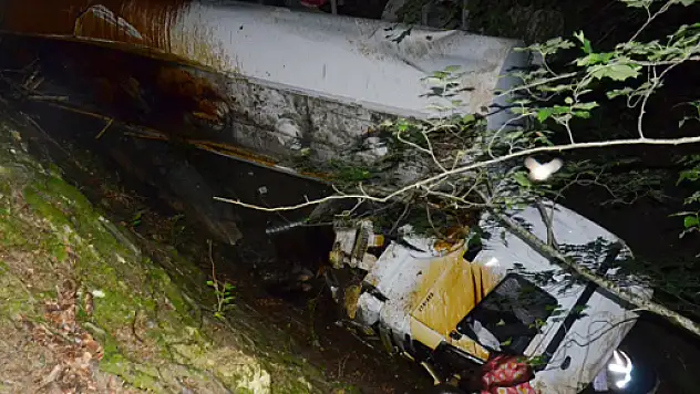 Tanker Uçuruma Yuvarlandı: 1 Ölü