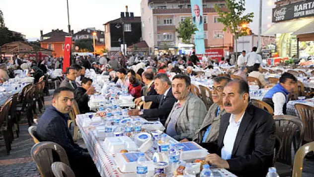 2000 Kişilik İftar Sofrası