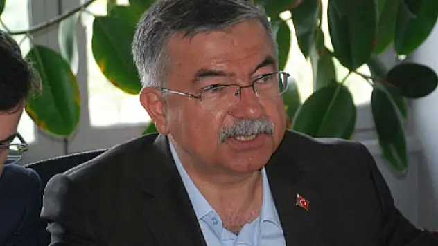 Yılmaz: 'Yedi düvele karşı mücadele ediyoruz'