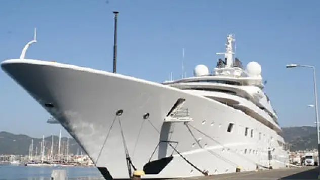 Lüks yat için 1 gemi ve 11 TIR dolusu yakıt