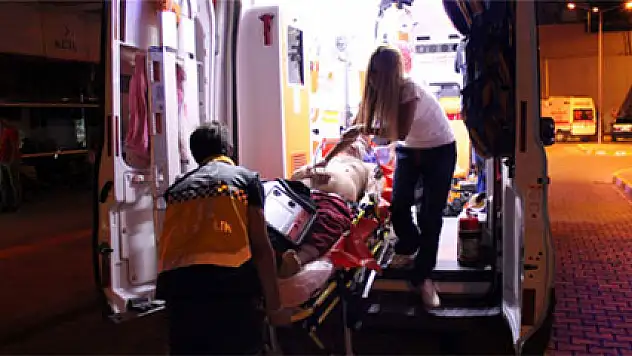 Anne ve oğlu elektrik akımına kapıldı