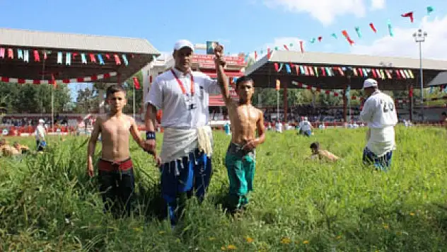 2015 Kırkpınar yağlı güreşleri başladı