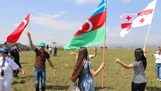 3 ülke tek bayramda buluştu