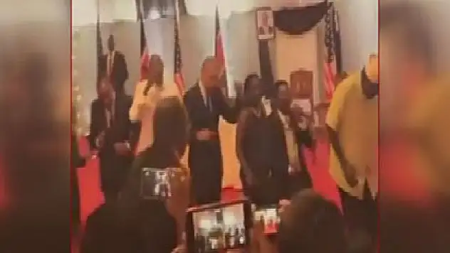 Obama'dan dans şov