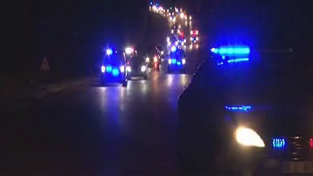 Başbakan Davutoğlu'dan Bordo Berelilere sürpriz ziyaret