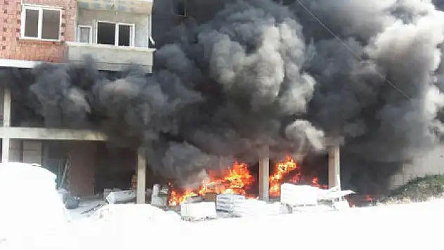 İnşaattaki Yangın Korkuttu