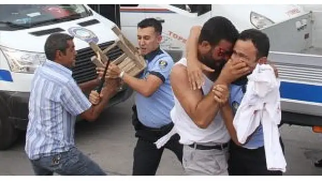 Zabıta ile seyyarın sopalı, satırlı, sandalyeli kavgası