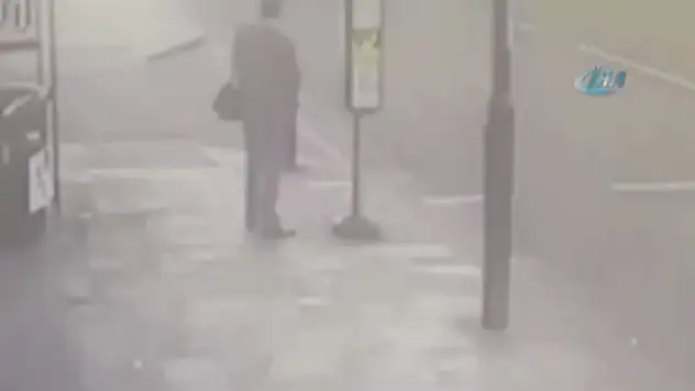 Otobüsü beklemekten vazgeçti, hayatı kurtuldu