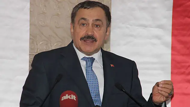 Eroğlu: 'Suyun yönetimi acil sonlandırılmalı'