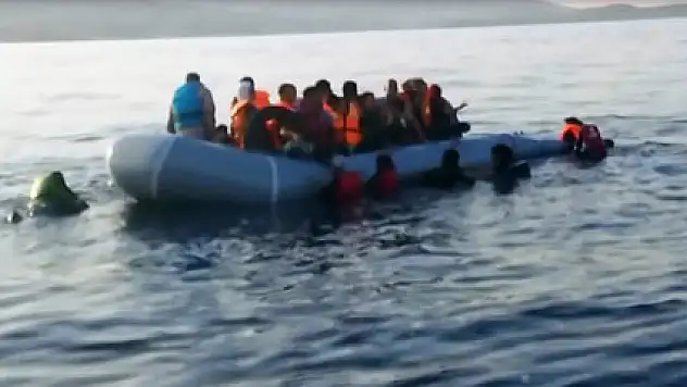 Türk karasularında Yunan sahil güvenlik dehşeti