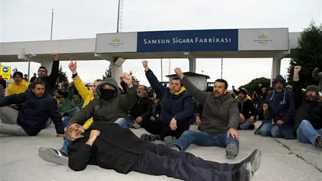 İşten atılan çalışanlardan keyifli eylem