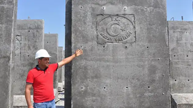 Hatay sınırına 45 kilometrelik duvar örülüyor
