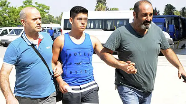 Çocukların kız kavgası kanlı bitti