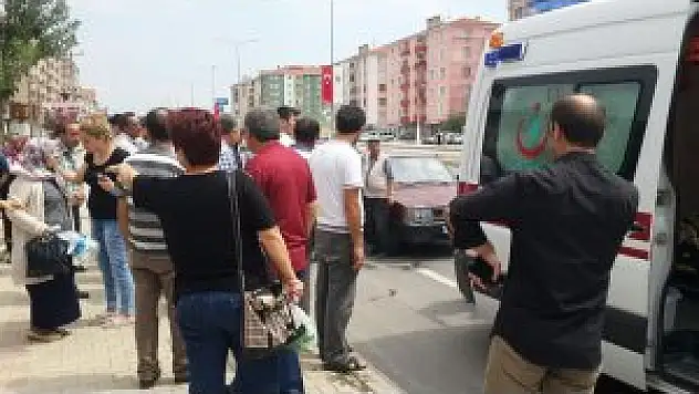 ÜST GEÇİDİ KULLANMAYAN ADAM CANINDAN OLUYORDU